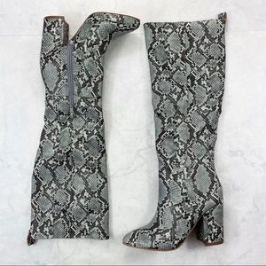 [Steve Madden] Rouge Blue Snake Skin Boots